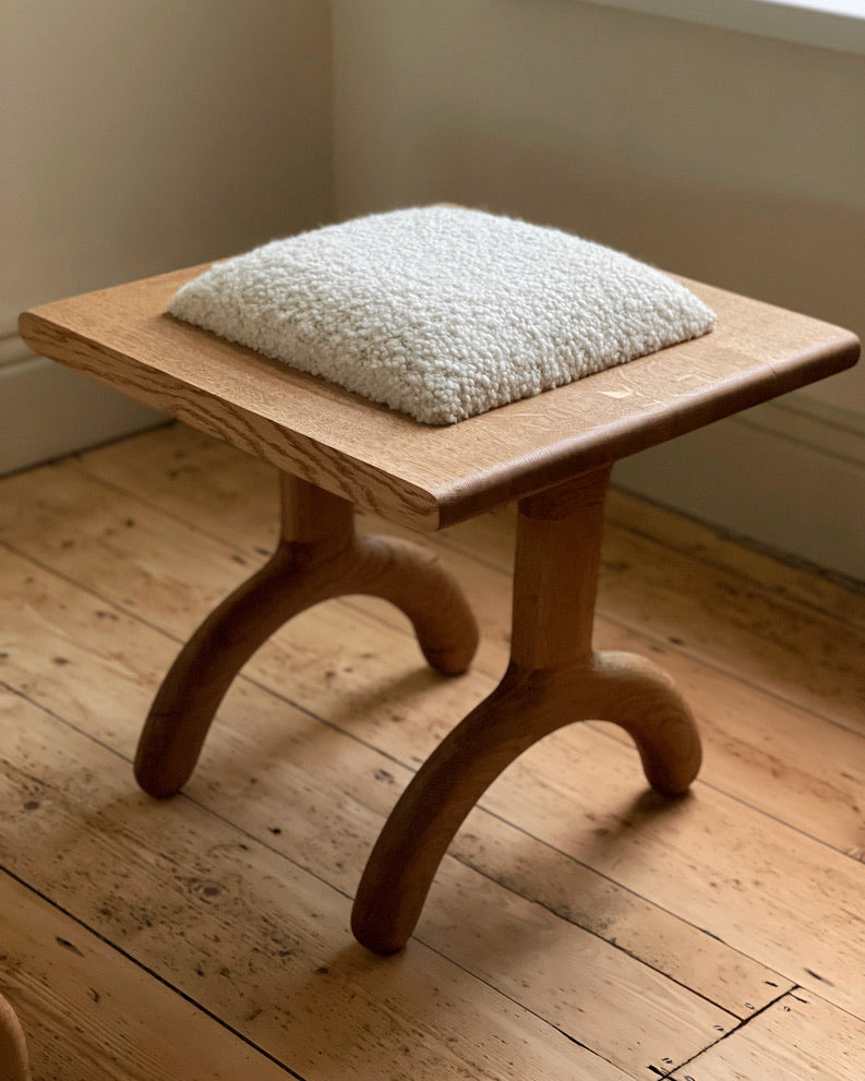 Sunday Stool Oak