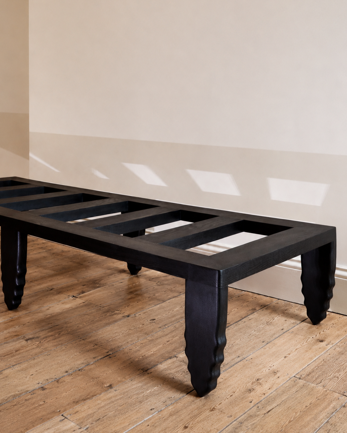 Shark Daybed in Black Ash