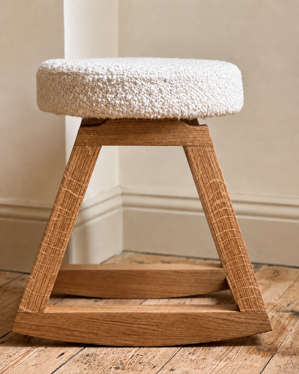 Sunday Rocker Stool Oak