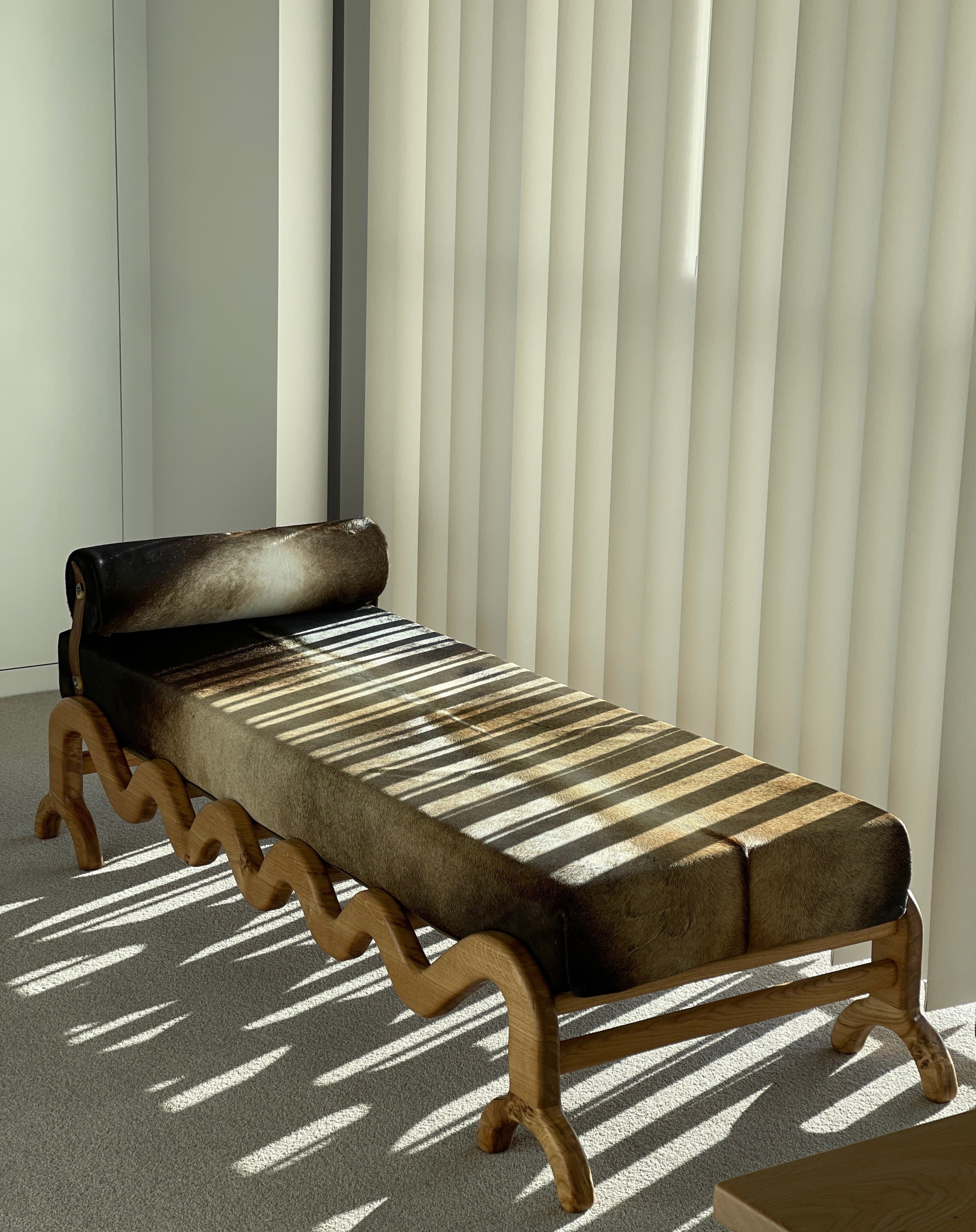 Sunday Daybed Oak in Hide Leather